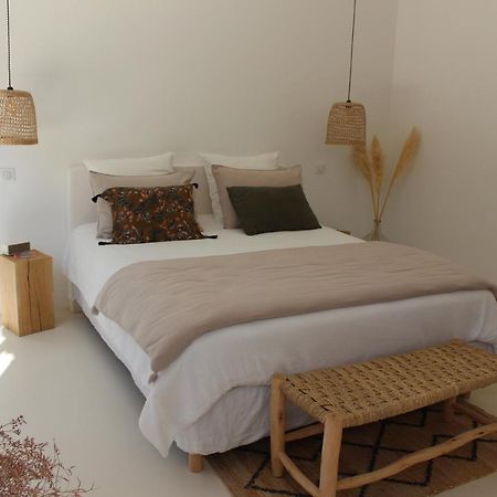 Maison Les Chenes 伊加里雷斯 外观 照片