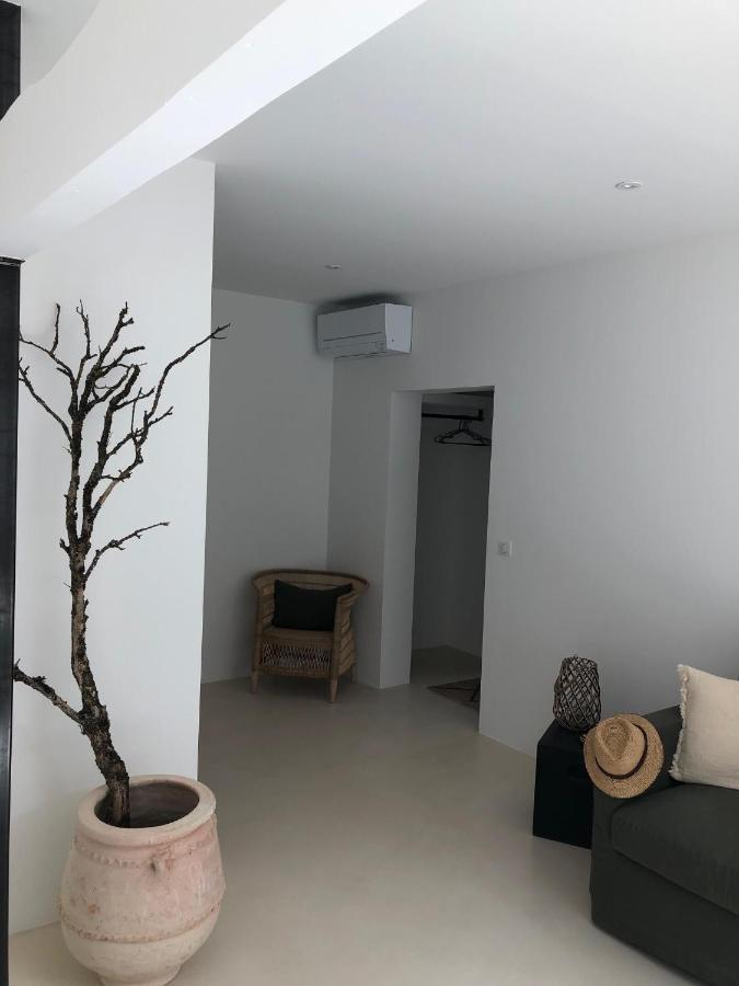 Maison Les Chenes 伊加里雷斯 外观 照片
