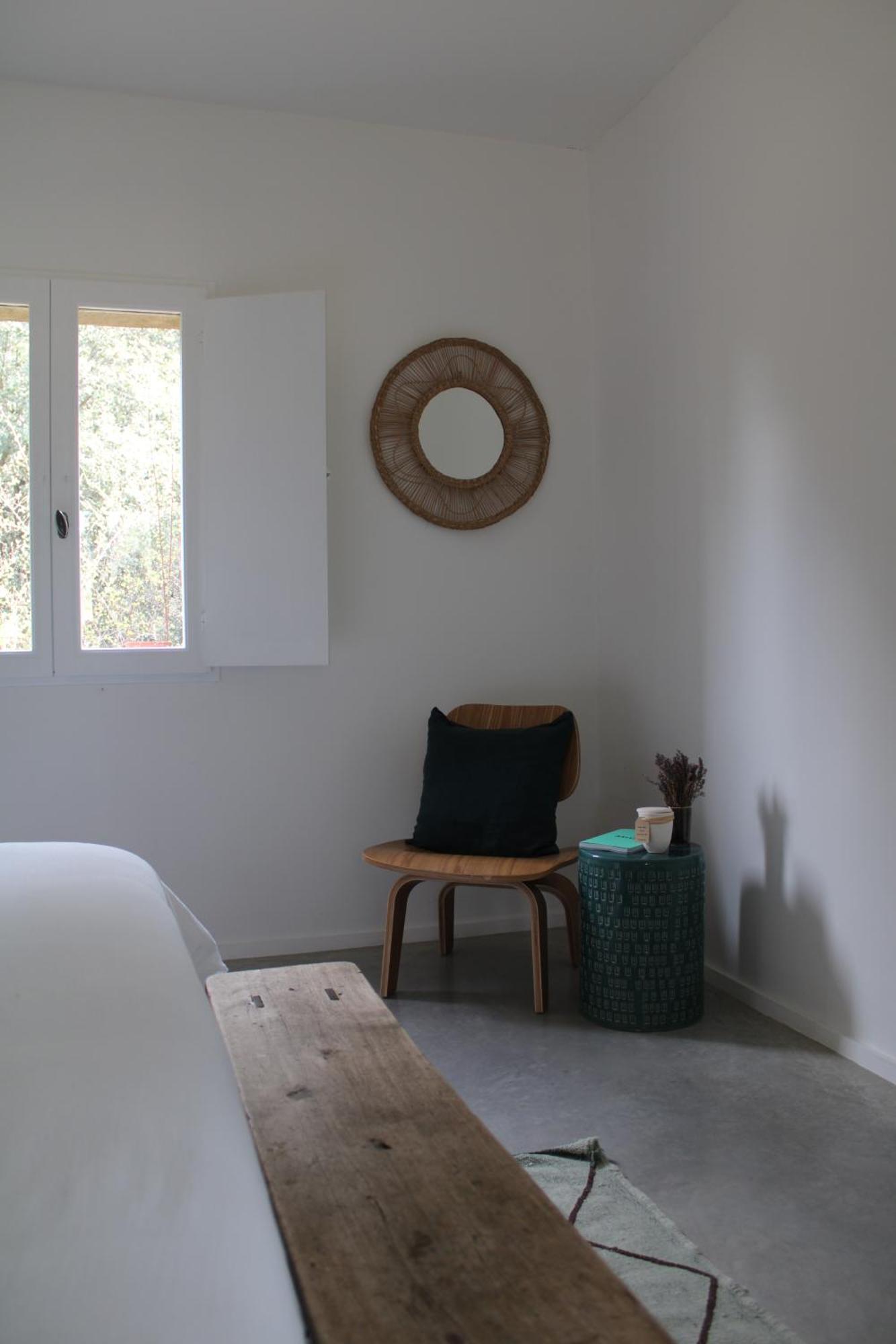 Maison Les Chenes 伊加里雷斯 外观 照片